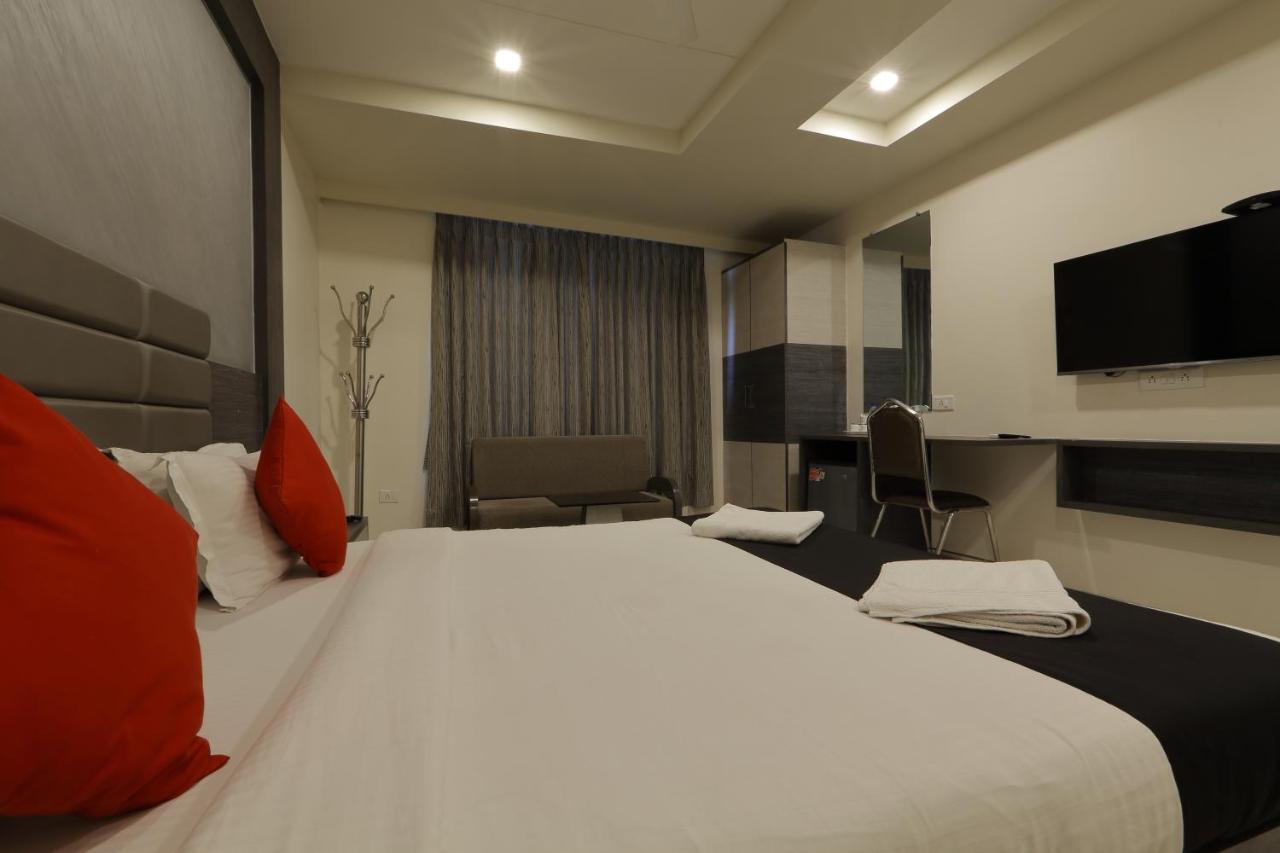 Hotel Unity Ahmadábád Kültér fotó