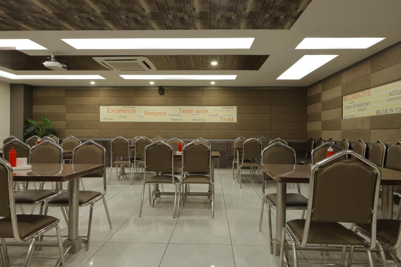 Hotel Unity Ahmadábád Kültér fotó