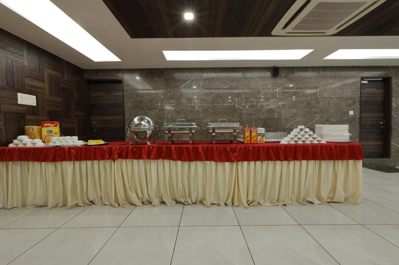 Hotel Unity Ahmadábád Kültér fotó